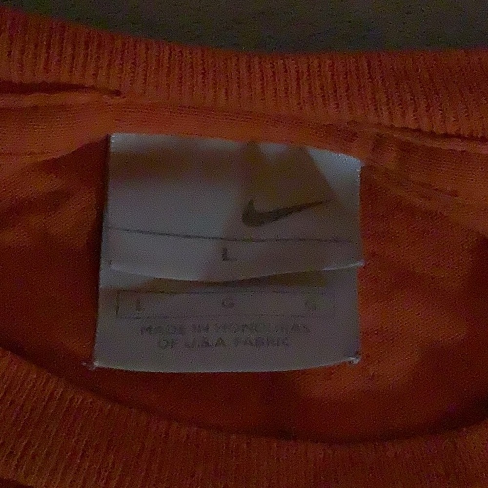 Nike Tee - Picture 2 of 3